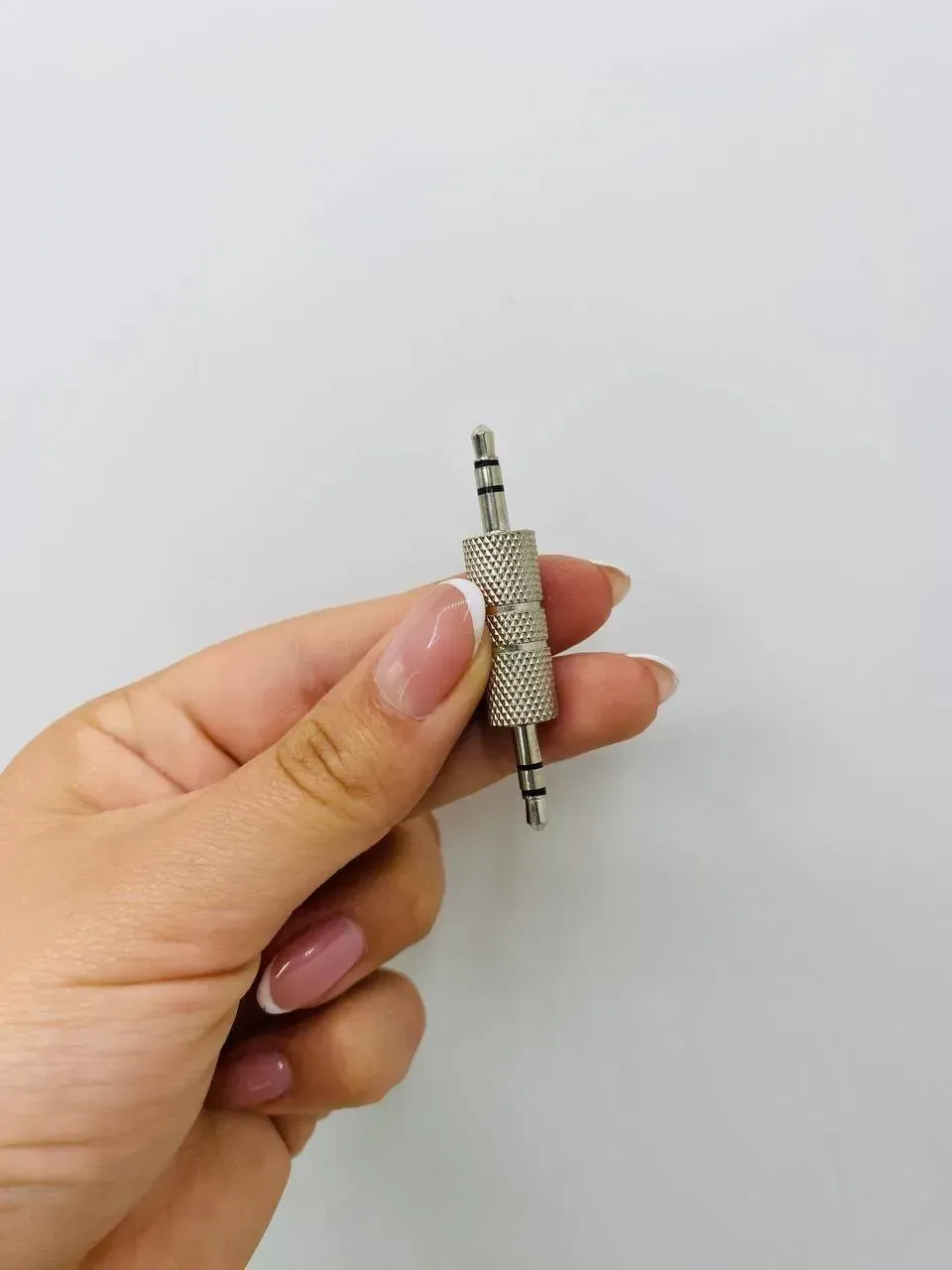 Трансмітер FM MOD BT 450 / Трансмітер автомобільний з підтримкою Bluetooth / Bluetooth AUX-адаптер 3 Трансмітер FM MOD BT 450 / Трансмітер автомобільний з підтримкою Bluetooth / Bluetooth AUX-адаптер - Зображення 3
