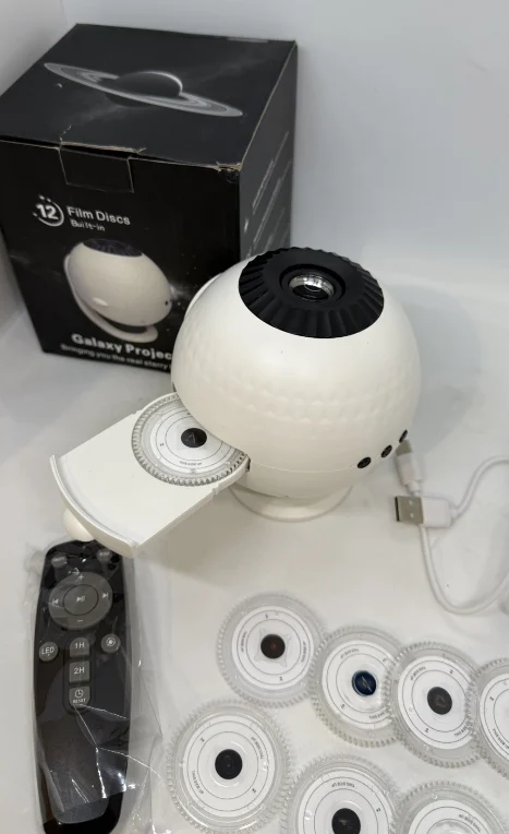 Проектор зоряного неба Galaxy Projector 12 слайдів / Домашній планетарій 12 галактик + пульт ДК - Зображення 3
