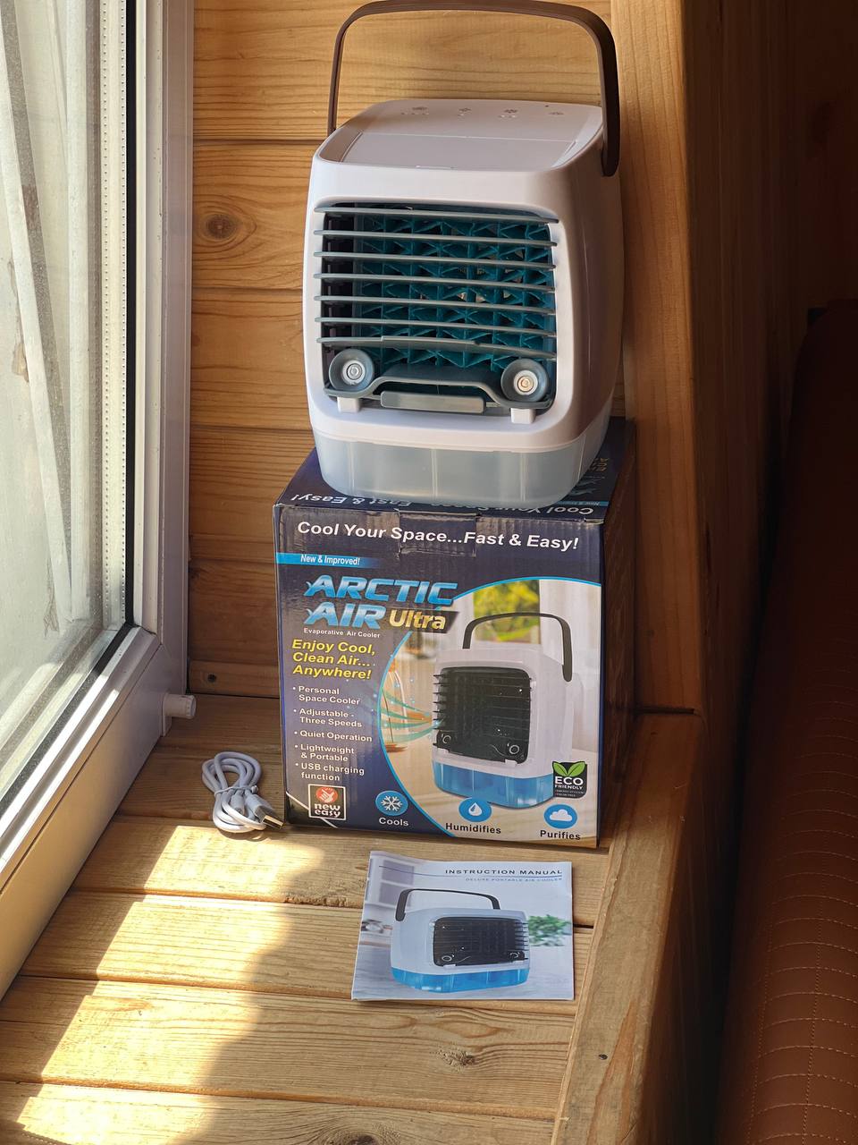 Портативний вентилятор USB з водяним охолодженням, розпилювач, Arctic air cooler AND XL-1375, зволожувач 1 Портативний вентилятор USB з водяним охолодженням, розпилювач, Arctic air cooler AND XL-1375, зволожувач