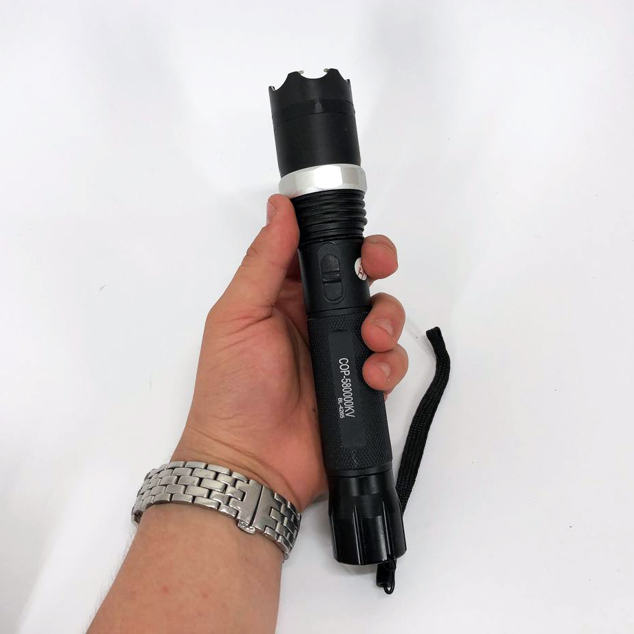 Світлодіодний тактичний ліхтар Police BL-1104 ЗУ 220В + чохол, ліхтар ручний тактичний 7 Світлодіодний тактичний ліхтар Police BL-1104 ЗУ 220В + чохол, ліхтар ручний тактичний - Зображення 7