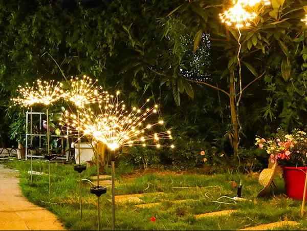 Ліхтар садовий Феєрверк газонний на сонячній батареї, 90 led, 8 режимів (2 шт. у комплекті) 5 Ліхтар садовий Феєрверк газонний на сонячній батареї, 90 led, 8 режимів (2 шт. у комплекті) - Зображення 5