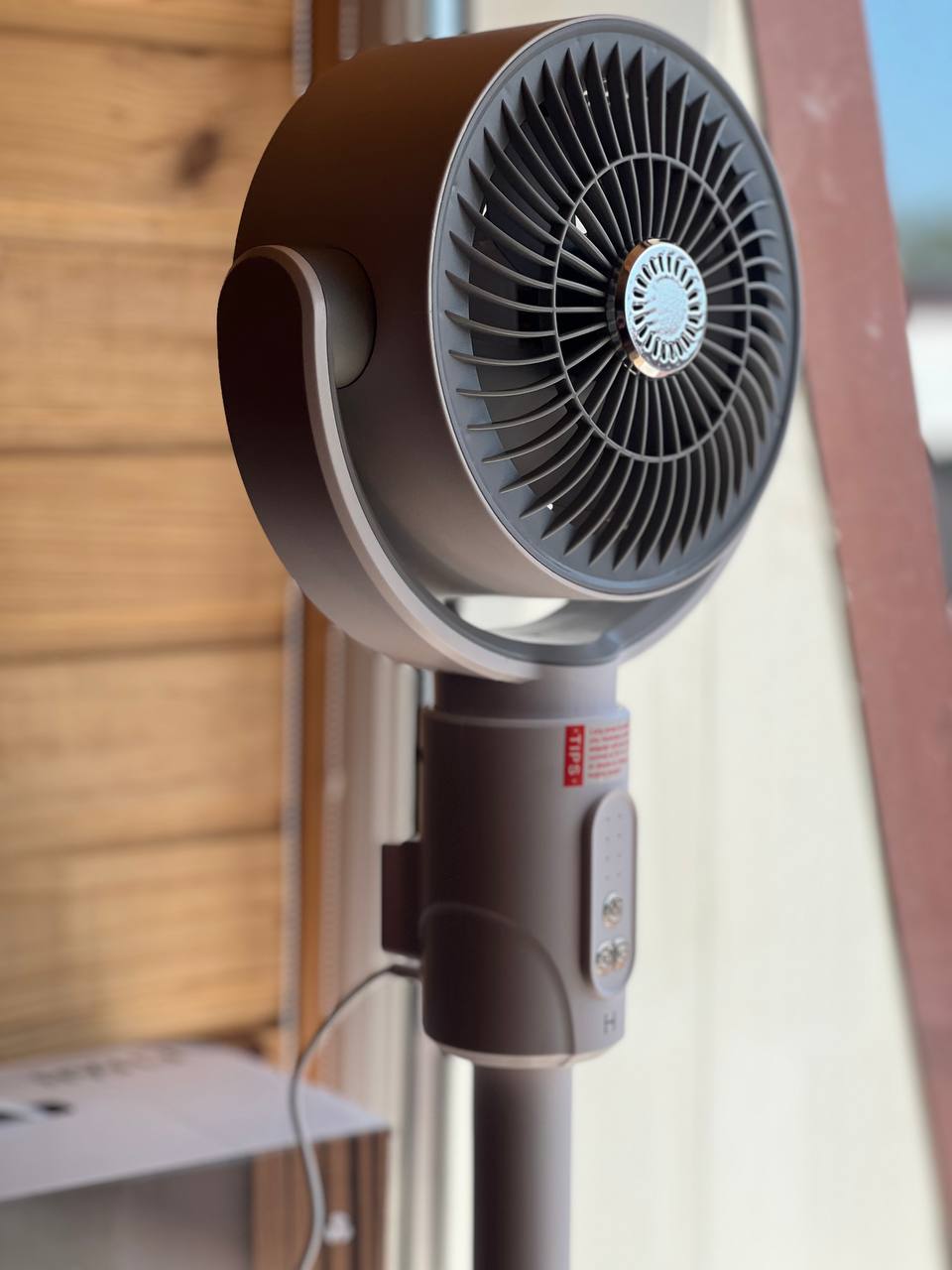 Підлоговий вентилятор LY-960 з 5 режимами, таймером та регулюванням висоти Midsummer 6 Підлоговий вентилятор LY-960 з 5 режимами, таймером та регулюванням висоти Midsummer - Зображення 6